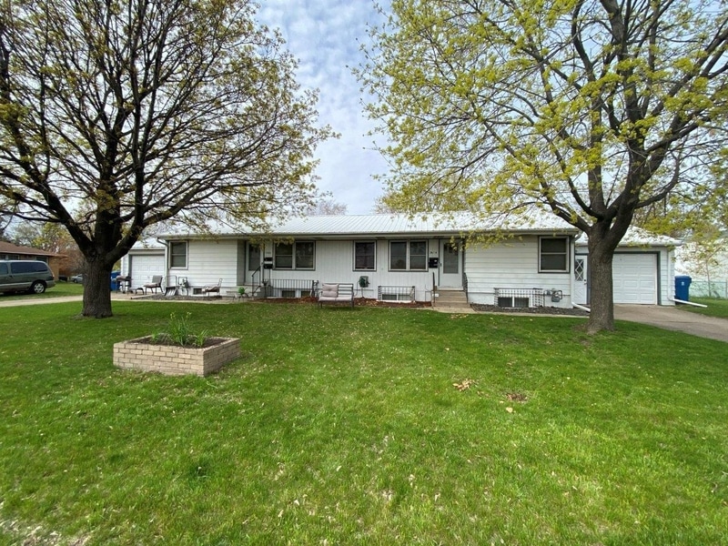 Duplexes & Triplexes for sale in Brooklyn Center, Minnesota